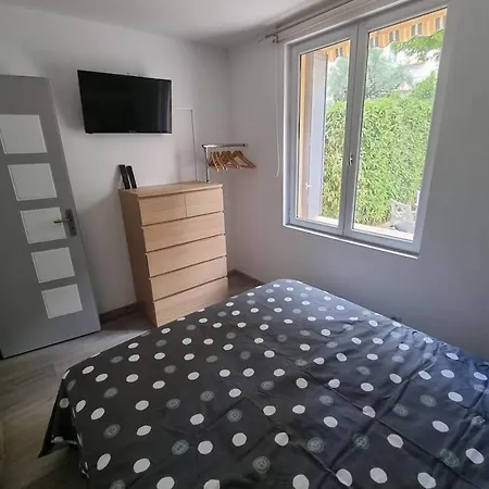 43m With Garden Near The Old Port *
